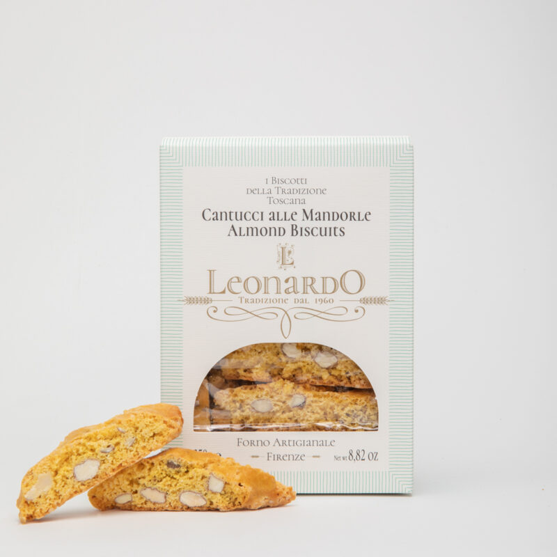 Cantucci alle mandorle in una scatola con finestra